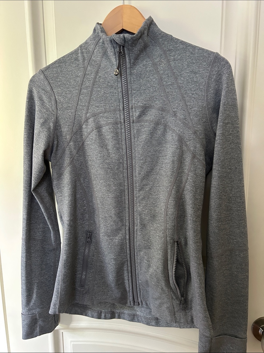 Lululemon define jacket in grey size 8 like new